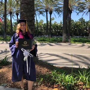 Meet your Posher, Larissa